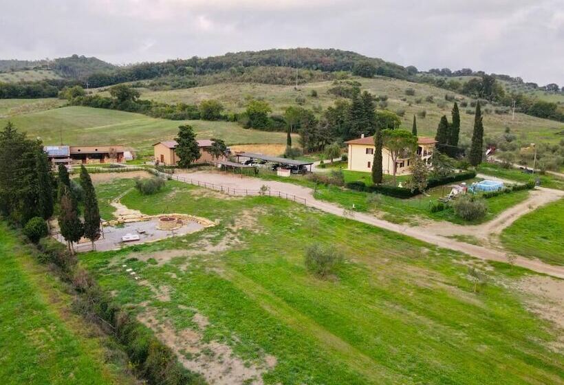 هتل روستایی Agriturismo Giù Al Pozzo