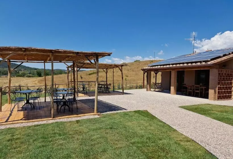 هتل روستایی Agriturismo Giù Al Pozzo