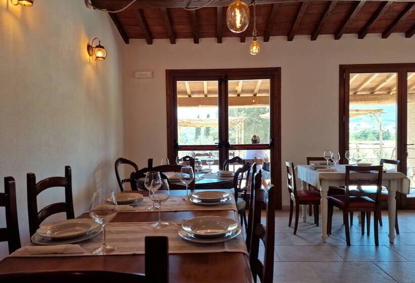 هتل روستایی Agriturismo Giù Al Pozzo