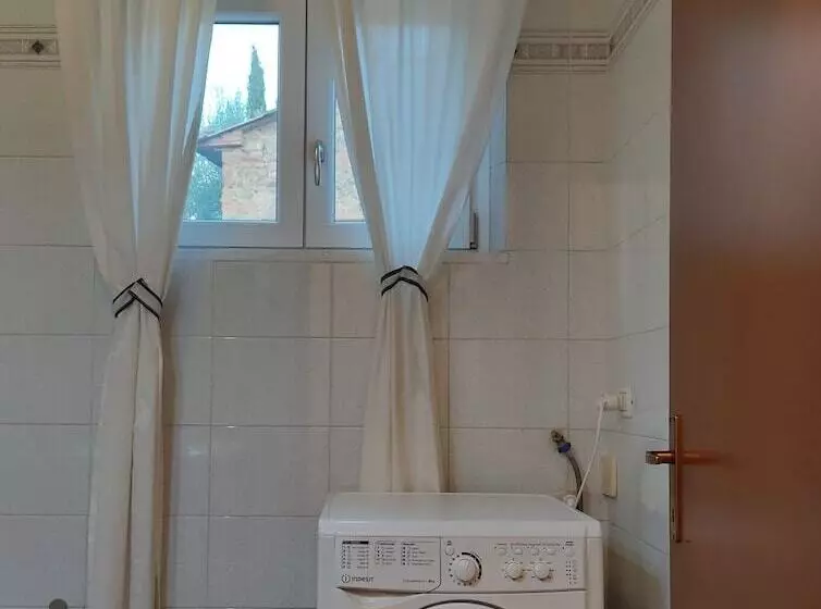 هتل روستایی Agriturismo Giù Al Pozzo