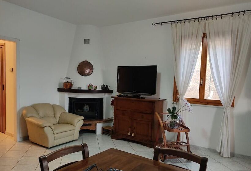 هتل روستایی Agriturismo Giù Al Pozzo