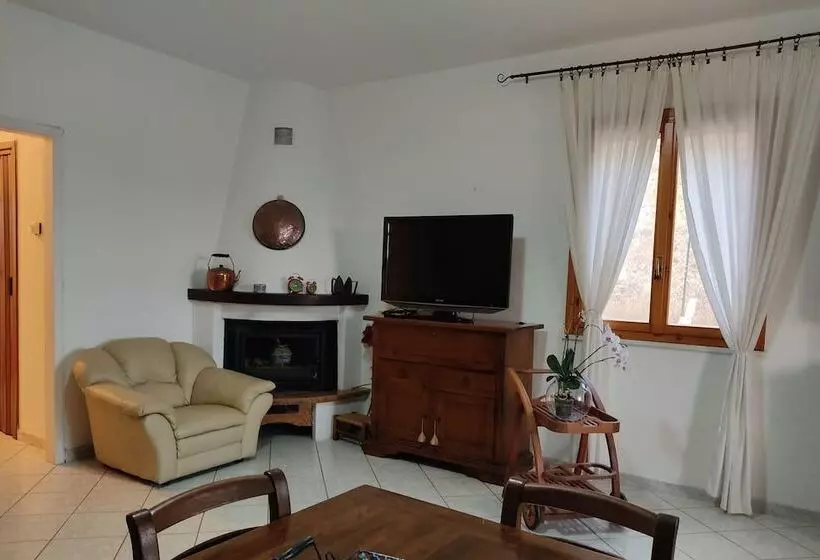 هتل روستایی Agriturismo Giù Al Pozzo