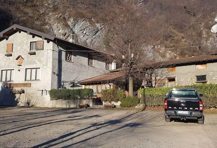 田舎風ホテル Agriturismo La Vecchia Chioderia