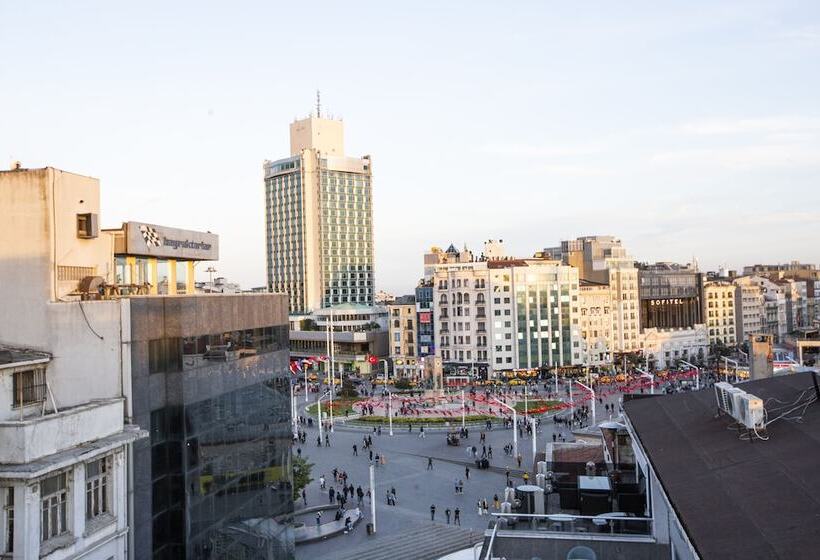 هتل Taksim Leon S