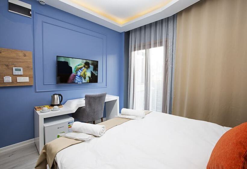 هتل Taksim Leon S