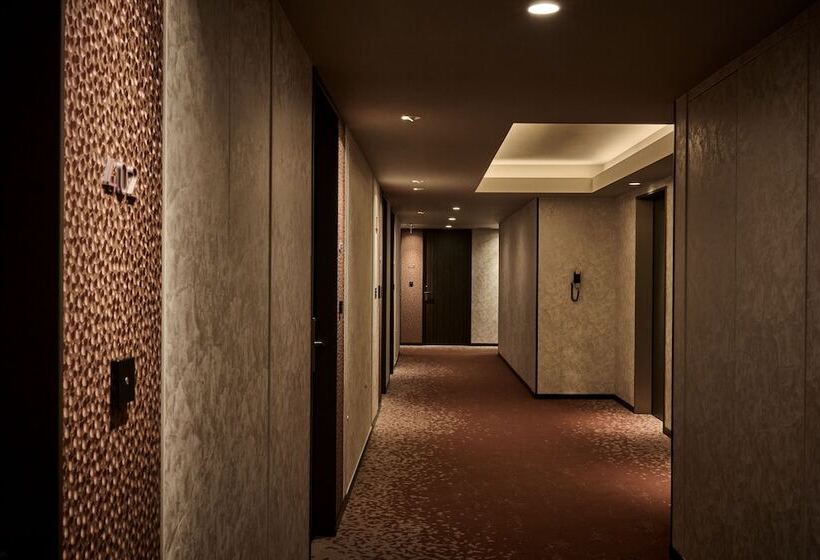 هتل The Royal Park Canvas Ginza Corridor