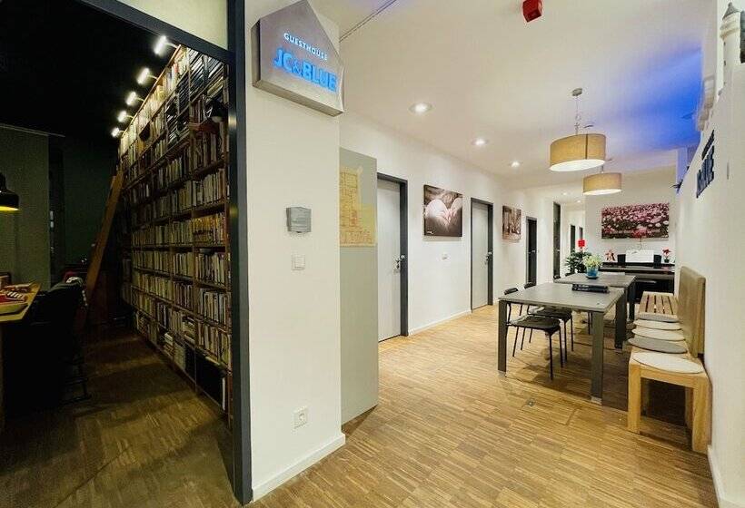 Jc&blue Guesthouse   Hostel