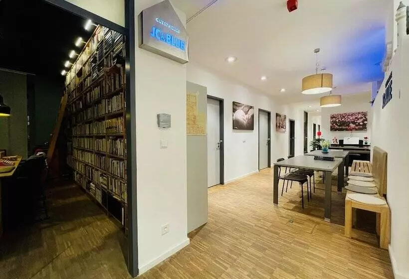 Jc&blue Guesthouse   Hostel