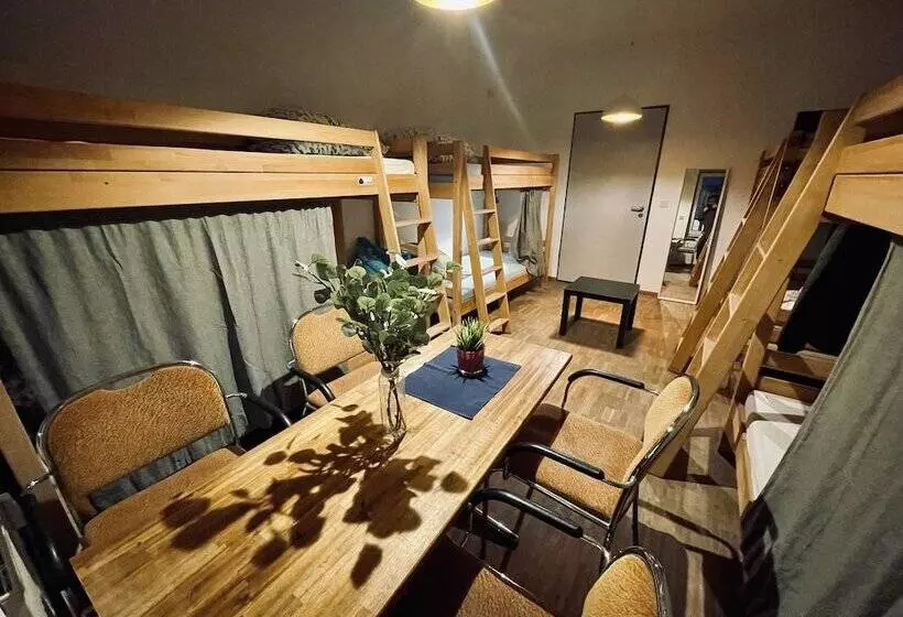 Jc&blue Guesthouse   Hostel