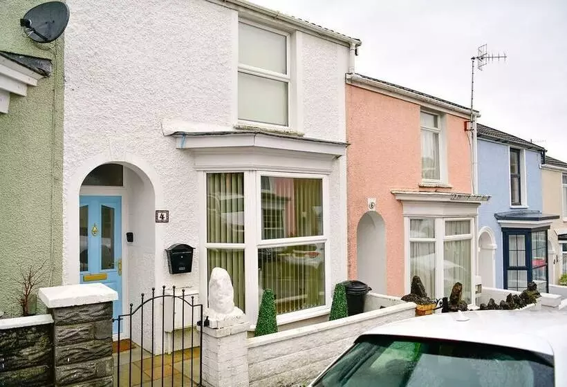 Just Stay Wales   Castle Square Cottage