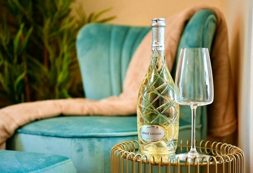 Just Stay Wales   Castle Square Cottage