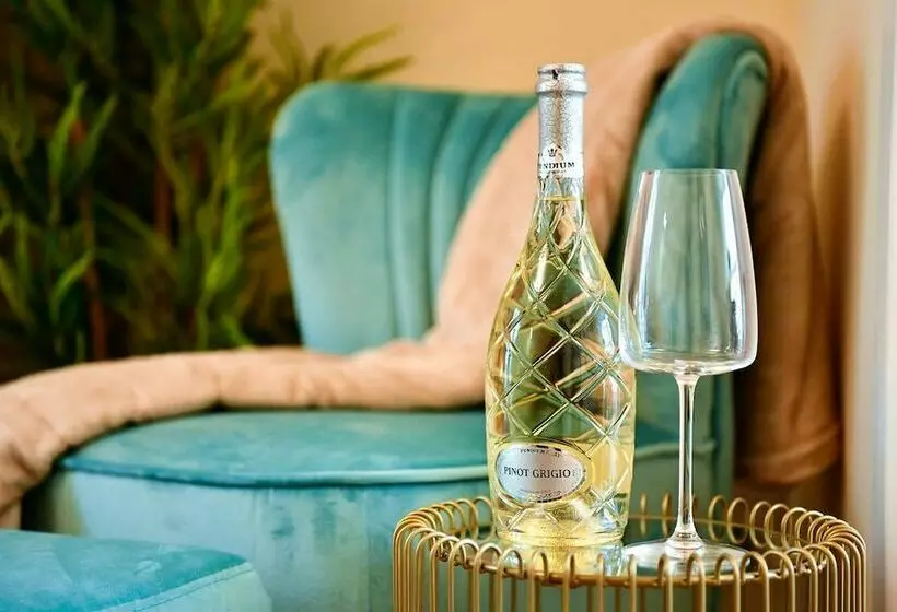 Just Stay Wales   Castle Square Cottage