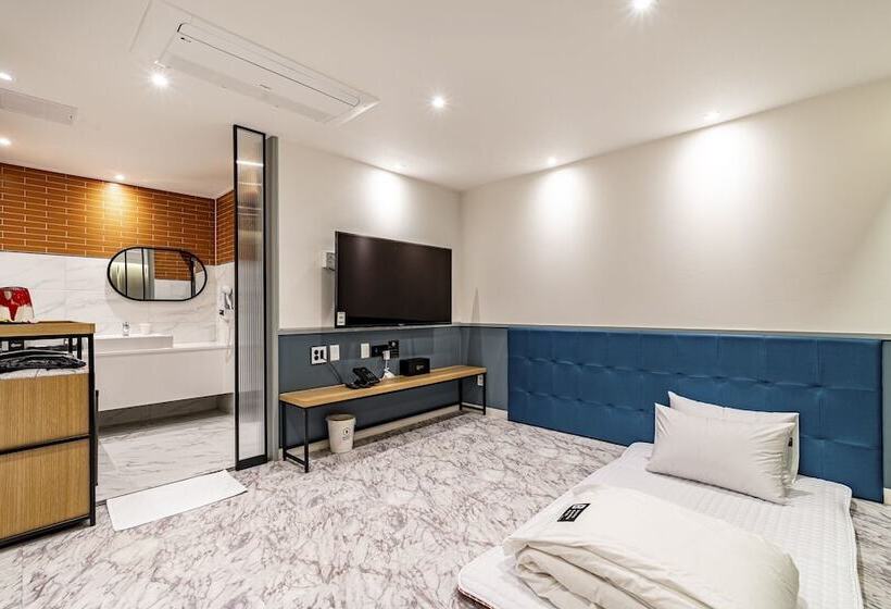 모텔 Busan Songjeong Brooks