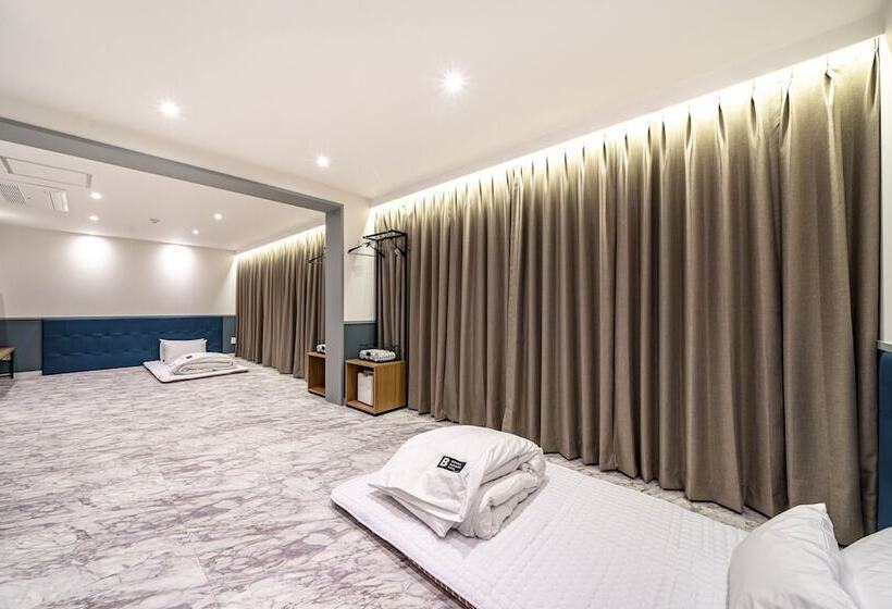 모텔 Busan Songjeong Brooks