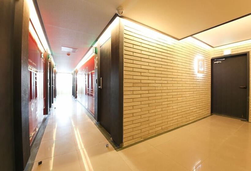 Motel Gwangju Sinan Yeogiseo Jaja