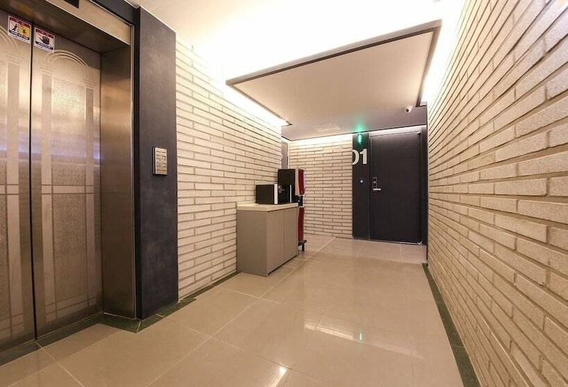 Motel Gwangju Sinan Yeogiseo Jaja