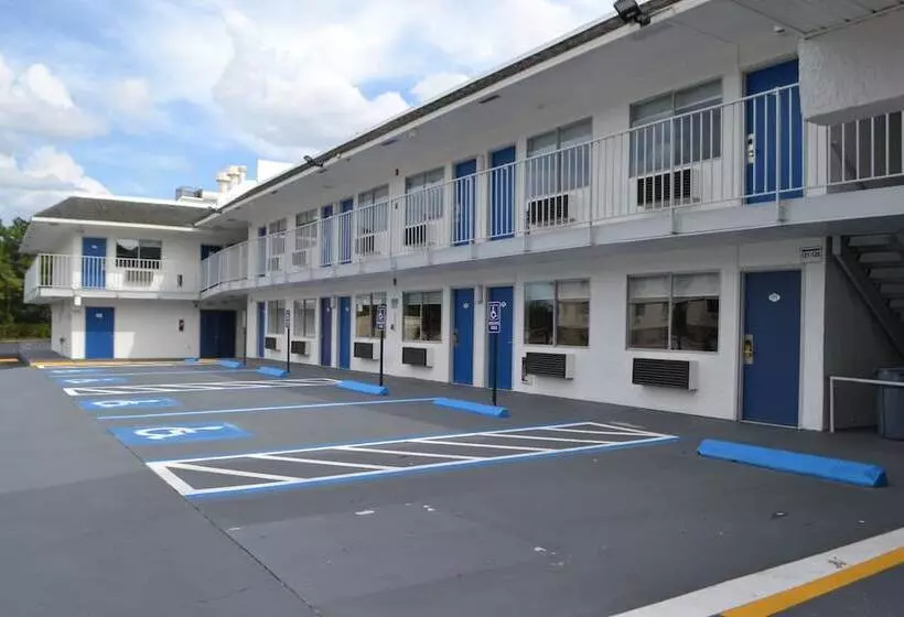 مُتل Noble Suites Jacksonville