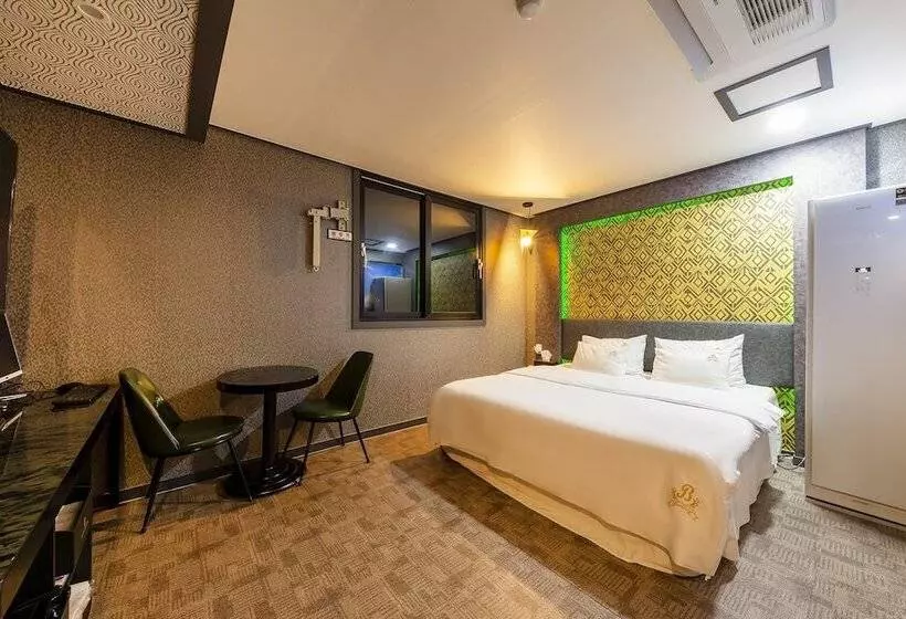 مُتل Ulsan Jinjangdong Boston