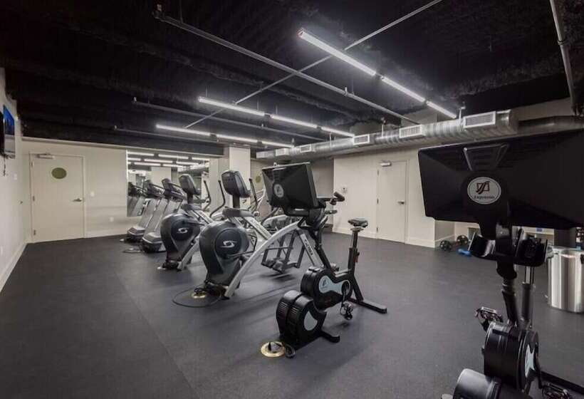 Peaceful Condo Near Bourbon Street