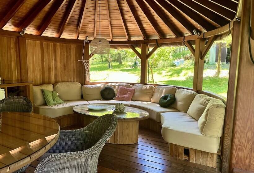 Pensjonat Domaine De Pipangaille