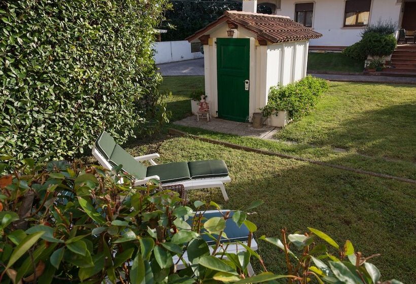 פנסיון Nina Guest House