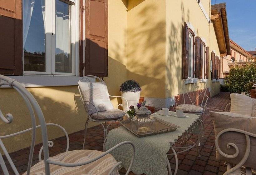 פנסיון Nina Guest House