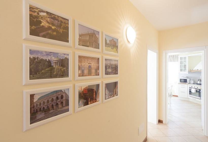 פנסיון Nina Guest House