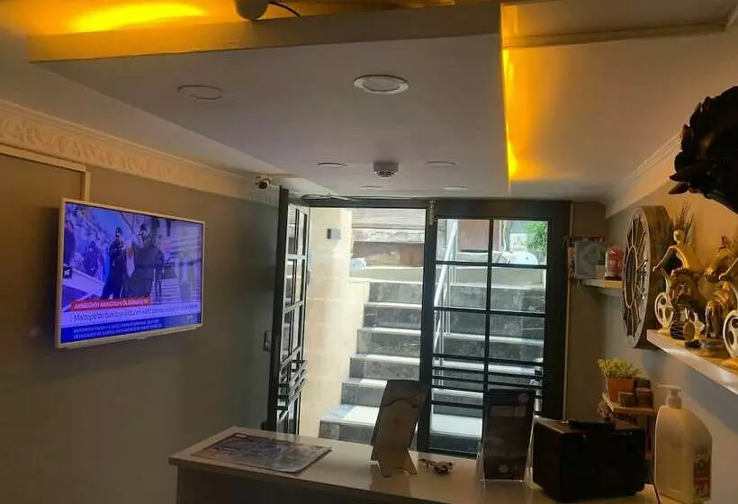 Taxim Sunpera Suites