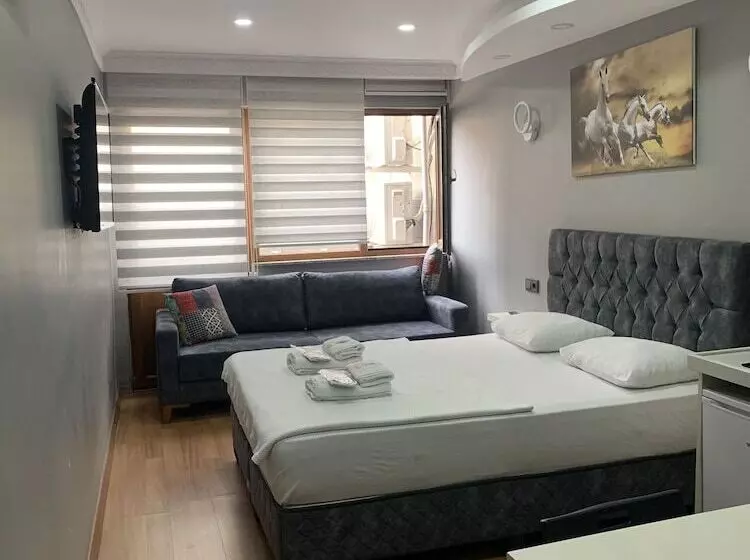 Taxim Sunpera Suites