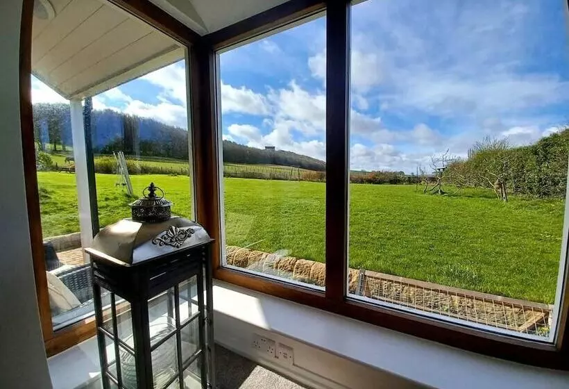 Unique Countryside Cottage Close To Sunderland