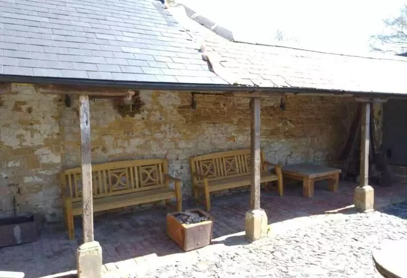 Unique Countryside Cottage Close To Sunderland