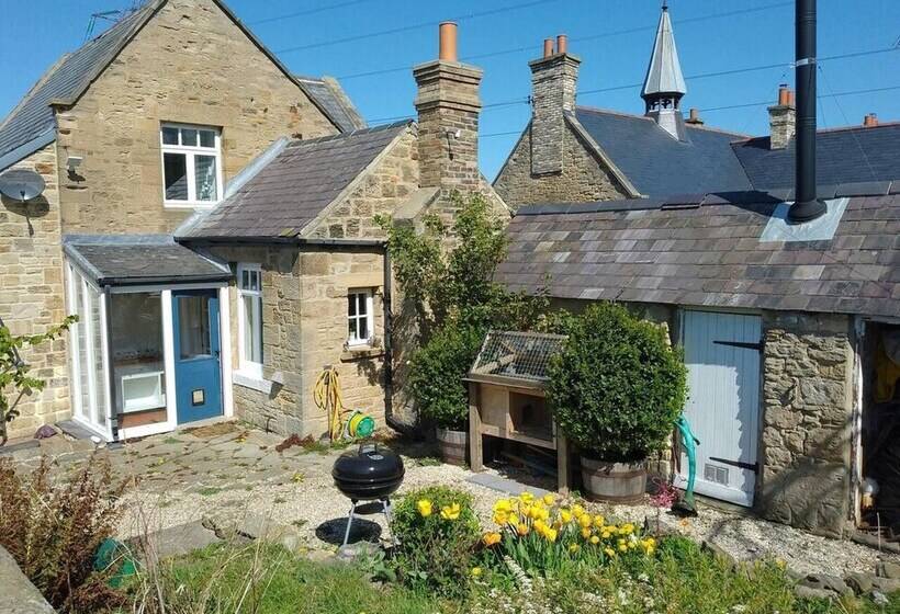 Unique Countryside Cottage Close To Sunderland