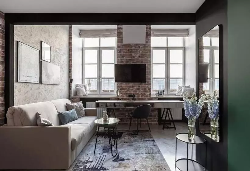 1715 Duplex