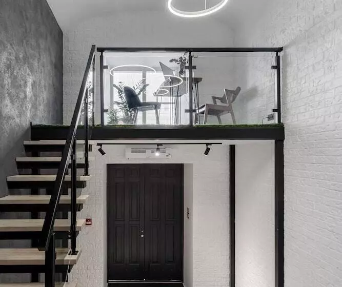 1715 Duplex
