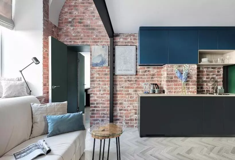 1715 Duplex