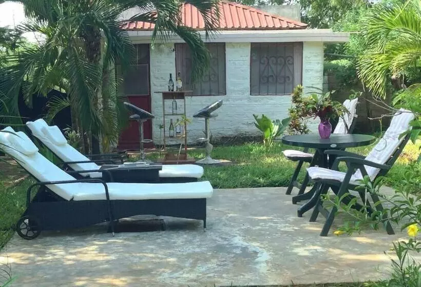 تختخواب و صبحانه Coco De Ville