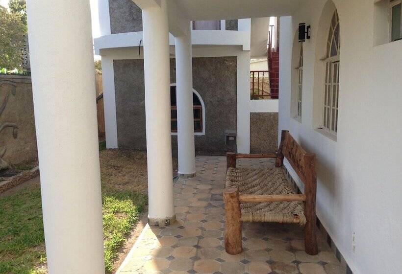 تختخواب و صبحانه Coco De Ville