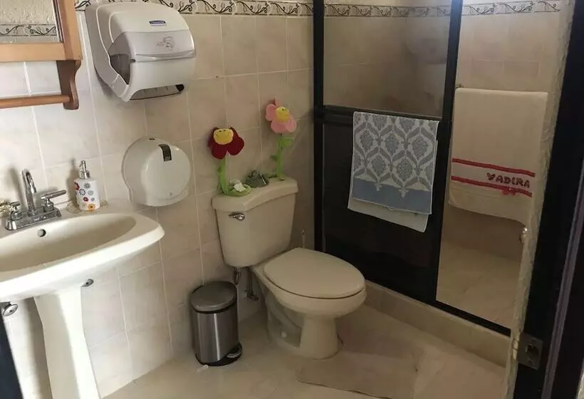 تختخواب و صبحانه La Casa Del Suizo