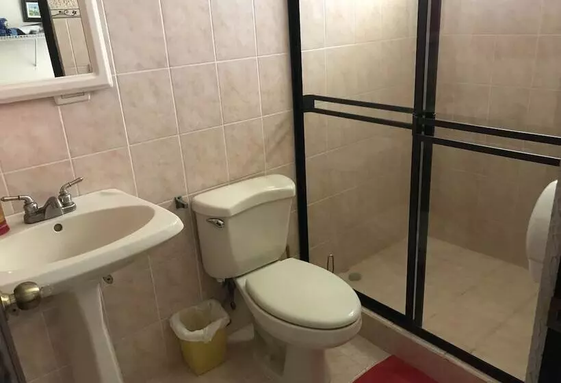 تختخواب و صبحانه La Casa Del Suizo