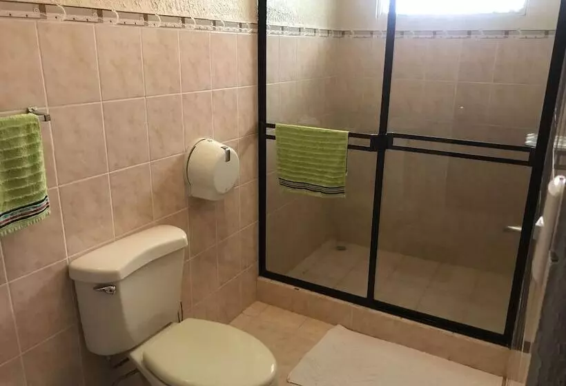 تختخواب و صبحانه La Casa Del Suizo