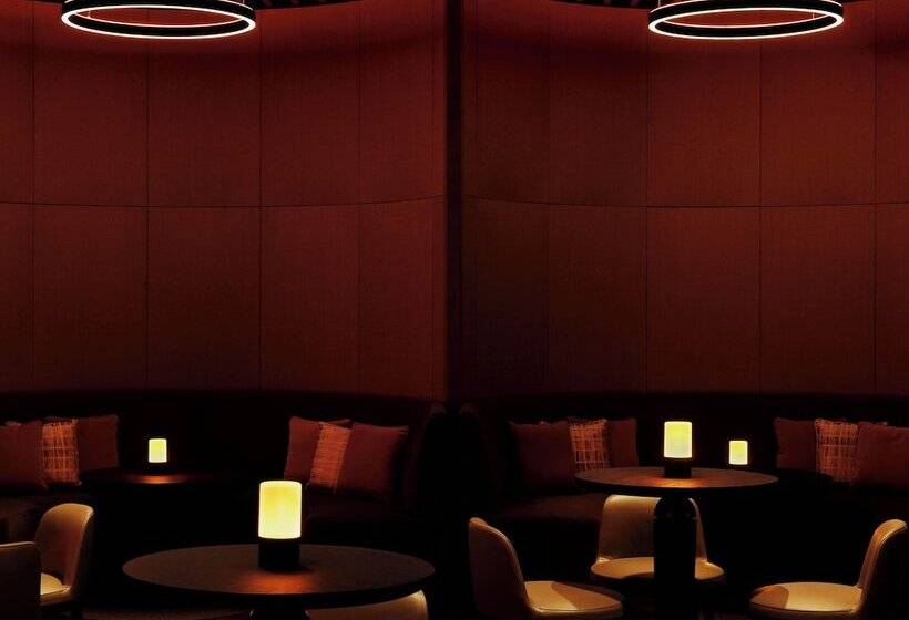 Отель Aman New York