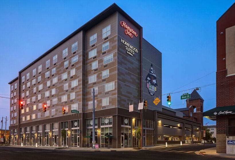 هتل Homewood Suites By Hilton Indianapolis Downtown Iupui