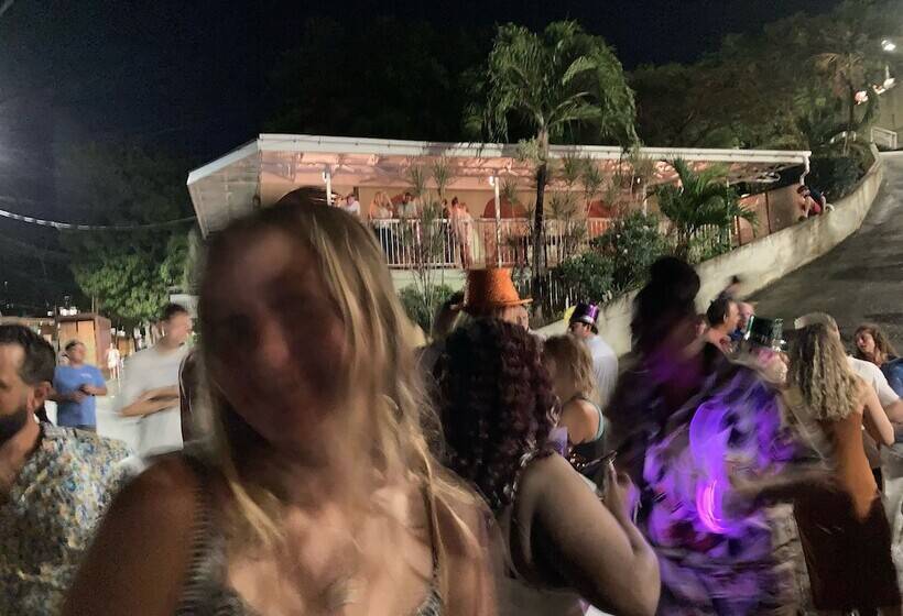 هتل Inn At Tamarind Court