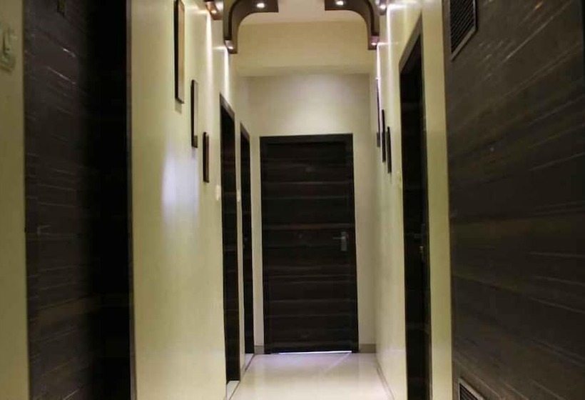 فندق Room Maangta 211   Thane West