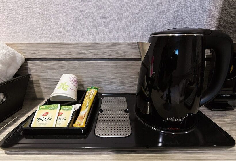 汽车旅馆  Suyu Canoe