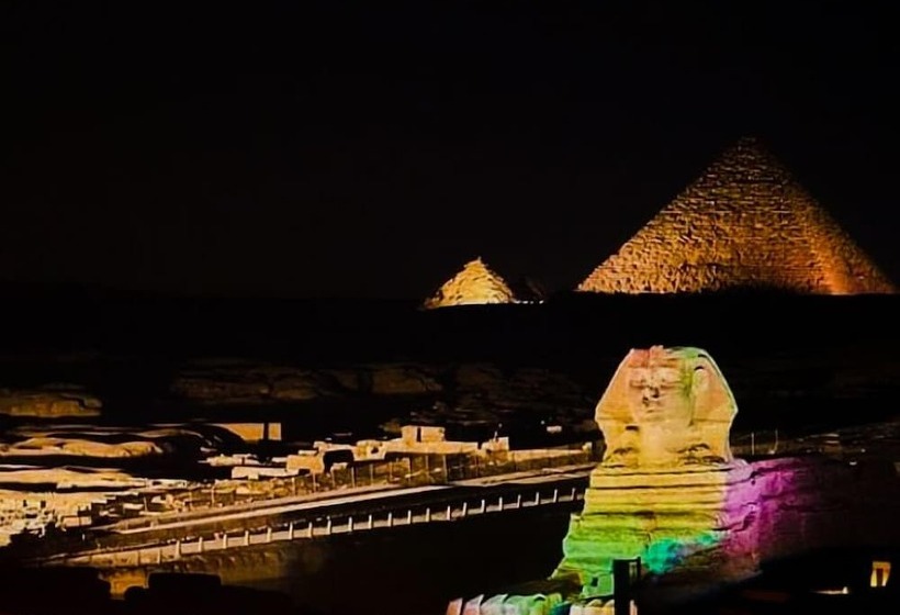 پانسیون Seven Pyramids Inn