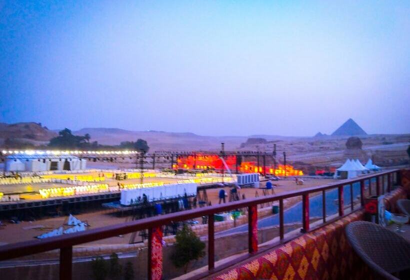 پانسیون Seven Pyramids Inn