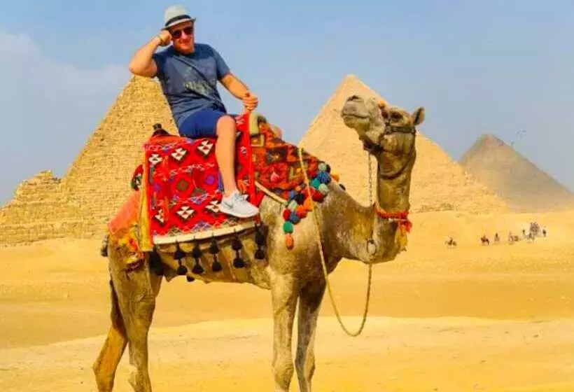 پانسیون Seven Pyramids Inn