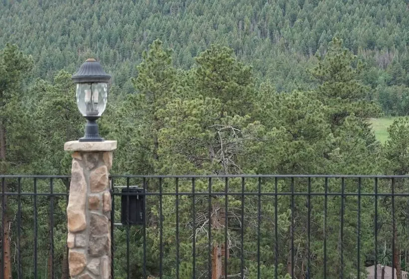 Majatalo Arrowhead Manor Bed & Breakfast Inn & Event Center