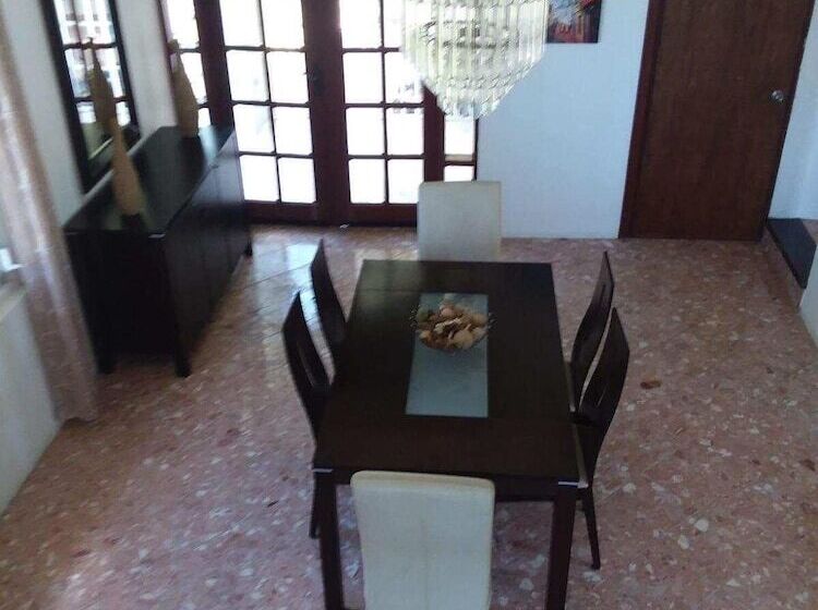 پانسیون Casa Luna